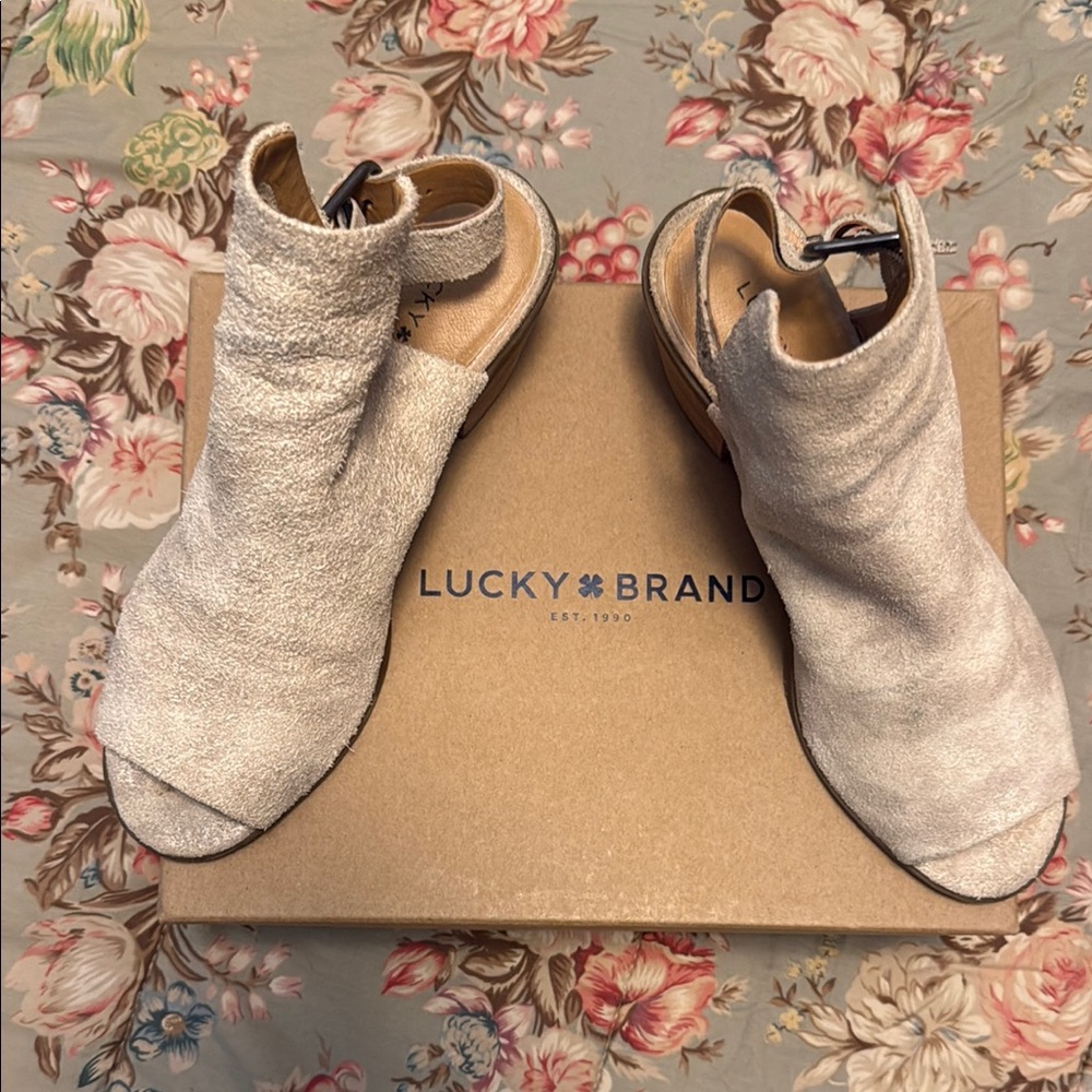 Lucky Brand Women's Cream Shoes